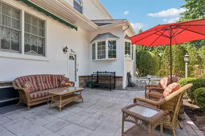 43 Beverly Road, Merrick, NY 11566 - Photo 33