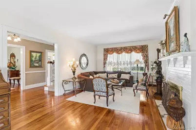 43 Beverly Road, Merrick, NY 11566 - Photo 7