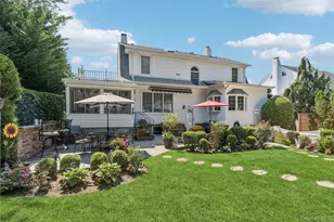 43 Beverly Rd, Merrick, NY 11566 - Photo 23