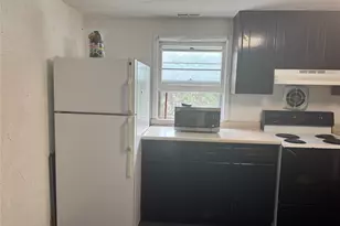 124 Parkdale Dr, North Babylon, NY 11703 - Photo 13