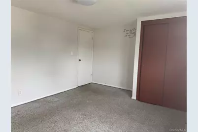 124 Parkdale Drive, North Babylon, NY 11703 - Photo 25