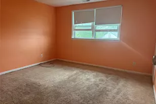 124 Parkdale Dr, North Babylon, NY 11703 - Photo 3