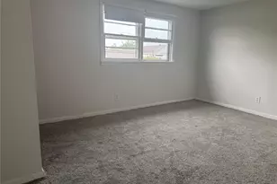 124 Parkdale Dr, North Babylon, NY 11703 - Photo 23