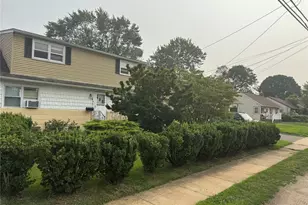 124 Parkdale Dr, North Babylon, NY 11703 - Photo 29