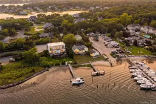 35 Gardners Ln, Hampton Bays, NY 11946 - Photo 17