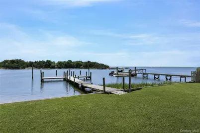 35 Gardners Lane, Hampton Bays, NY 11946 - Photo 5