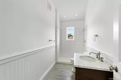 35 Gardners Lane, Hampton Bays, NY 11946 - Photo 9