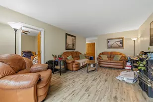 1 Kings Ct, Mohegan Lake, NY 10547 - Photo 9