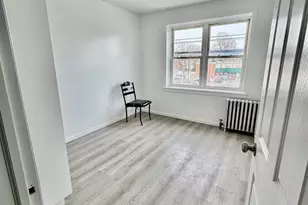 320 Jericho Tpke, Floral Park, NY 11001 - Photo 7