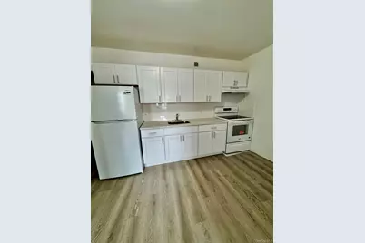 320 Jericho Turnpike #2B, Floral Park, NY 11001 - Photo 3
