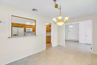 258 Lafayette Road, West Babylon, NY 11704 - Photo 9