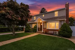 1865 Dover Rd, Wantagh, NY 11793 - Photo 27