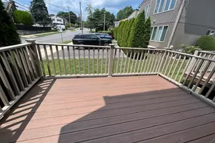 1 Kirkwood Rd, Port Washington, NY 11050 - Photo 9