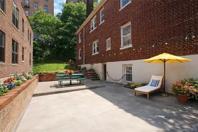 2854 Kingsbridge Terrace, Bronx, NY 10463 - Photo 21