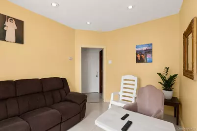 2280 Lyon Avenue, Bronx, NY 10462 - Photo 9