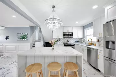 81 Barnes Street, Long Beach, NY 11561 - Photo 3