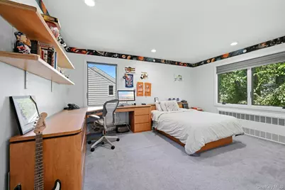 58 Reeve Road, Rockville Centre, NY 11570 - Photo 21