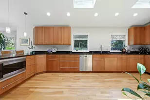 58 Reeve Rd, Rockville Centre, NY 11570 - Photo 11