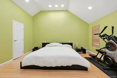58 Reeve Road, Rockville Centre, NY 11570 - Photo 27