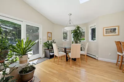 58 Reeve Road, Rockville Centre, NY 11570 - Photo 15