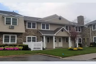 806 Imperial #I8806, Bayport, NY 11705 - Photo 1