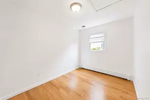31 Oakland Ave, Port Jefferson Station, NY 11776 - Photo 23