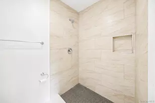 31 Oakland Ave, Port Jefferson Station, NY 11776 - Photo 29