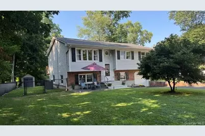 20 Avenue C, Tappan, NY 10983 - Photo 1