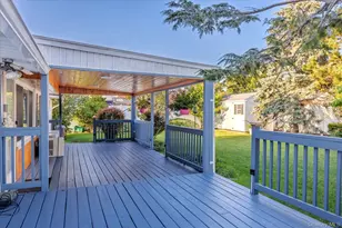 51 Shepherd Ln, Levittown, NY 11756 - Photo 29
