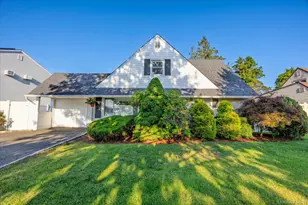 51 Shepherd Ln, Levittown, NY 11756 - Photo 3
