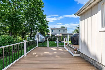 26 Sawyer Avenue, West Babylon, NY 11704 - Photo 19