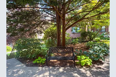 5 Greenridge Avenue #B4, White Plains, NY 10605 - Photo 3