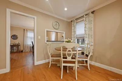 179 Locust Street, Floral Park, NY 11001 - Photo 11