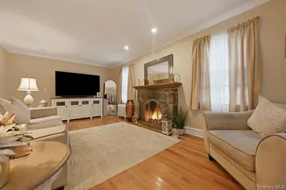 179 Locust Street, Floral Park, NY 11001 - Photo 13