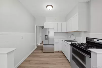 8530 Avenue B, Brooklyn, NY 11236 - Photo 3