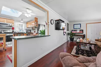 37 Hubbard Avenue #84, Riverhead, NY 11901 - Photo 9