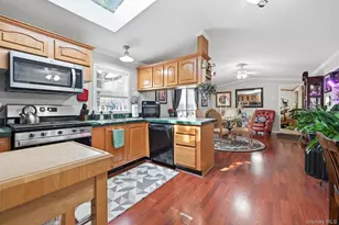 37 Hubbard Ave, Riverhead, NY 11901 - Photo 5