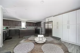 41 Martin Dr, Poughkeepsie, NY 12603 - Photo 5