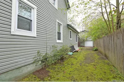 144 Division Avenue, West Sayville, NY 11796 - Photo 37