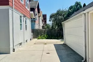 2138 68th St, Brooklyn, NY 11204 - Photo 3
