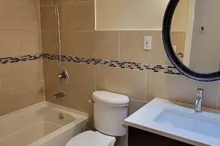 82-76 Country Pointe Cir, Queens Village, NY 11427 - Photo 9