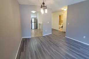 82-76 Country Pointe Cir, Queens Village, NY 11427 - Photo 3