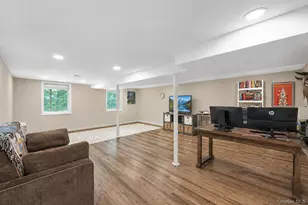 2 Pine St, Huntington, NY 11743 - Photo 27