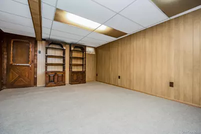 65-30 78th Street, Middle Village, NY 11379 - Photo 17
