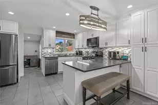2 Meadow Ln, New Rochelle, NY 10805 - Photo 3