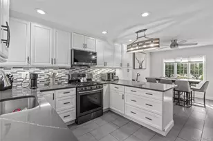 2 Meadow Ln, New Rochelle, NY 10805 - Photo 7