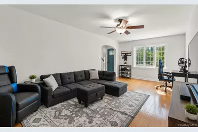 2 Meadow Lane, New Rochelle, NY 10805 - Photo 9