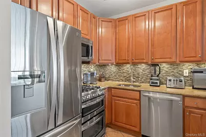 126 Beacon Lane #68, Bronx, NY 10473 - Photo 23