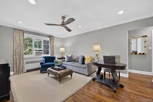 35 Nathan Hale Dr, Huntington, NY 11743 - Photo 3