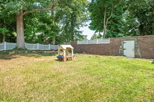 28 Brookdale Rd, Glen Cove, NY 11542 - Photo 29